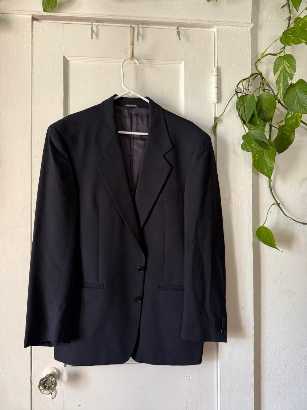Giancarlo Lamberti suit jacket
Men's Black Two-Button Suit Blazer 38R